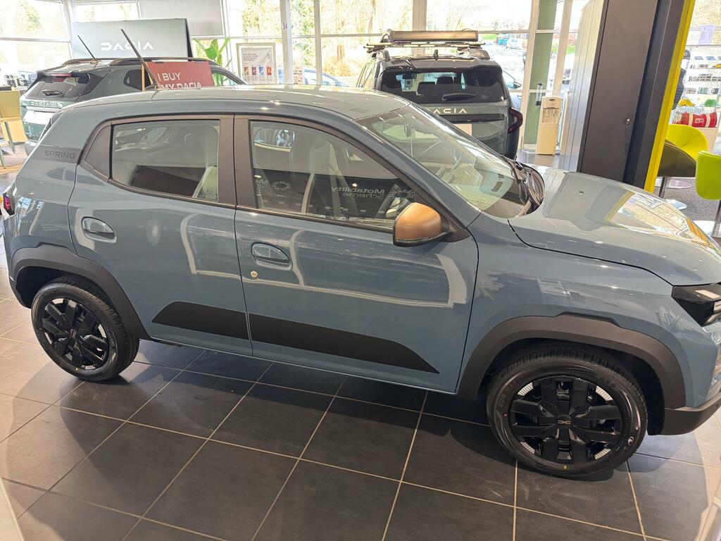Dacia Spring Extreme 100 Ev  Blue #2