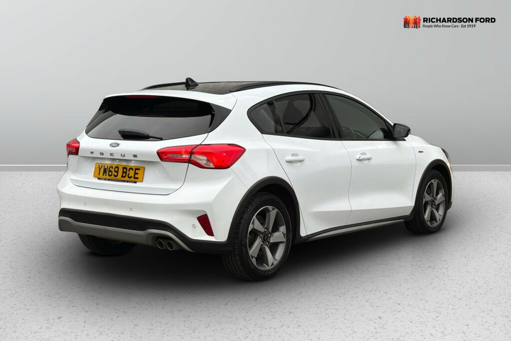 Ford Focus 1.0 Ecoboost 125 Active YW69BCE White #3