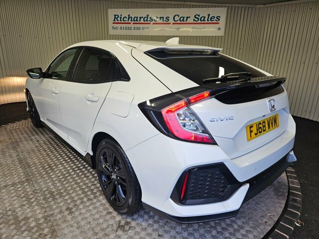 Honda Civic 1.0 Vtec Turbo Sport Line Hatchback Man FJ68WVM White #5