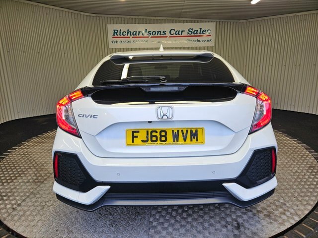 Honda Civic 1.0 Vtec Turbo Sport Line Hatchback Man FJ68WVM White #4