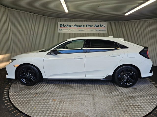 Honda Civic 1.0 Vtec Turbo Sport Line Hatchback Man FJ68WVM White #6