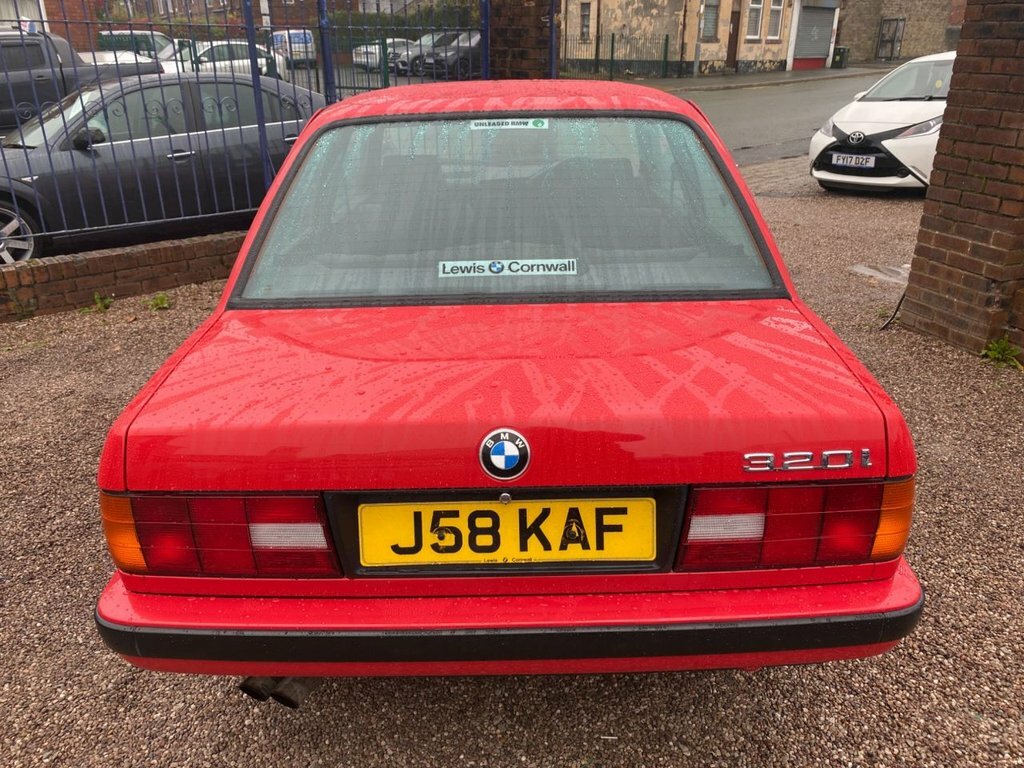 BMW 3 Series 2L 320I Se Red #4