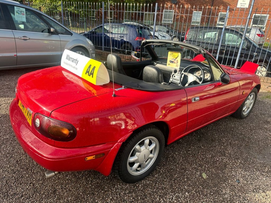 Mazda MX-5 1.6L Null H41TVH Red #2
