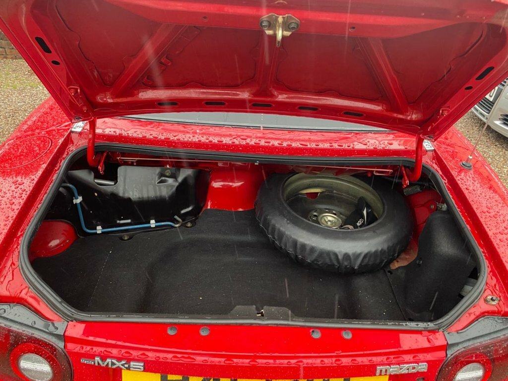 Mazda MX-5 1.6 1.6 114 Bhp Silver #16