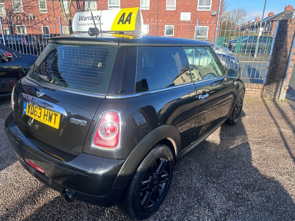 Mini Hatch 1.6L Cooper Baker Street YD63HWT Black #2