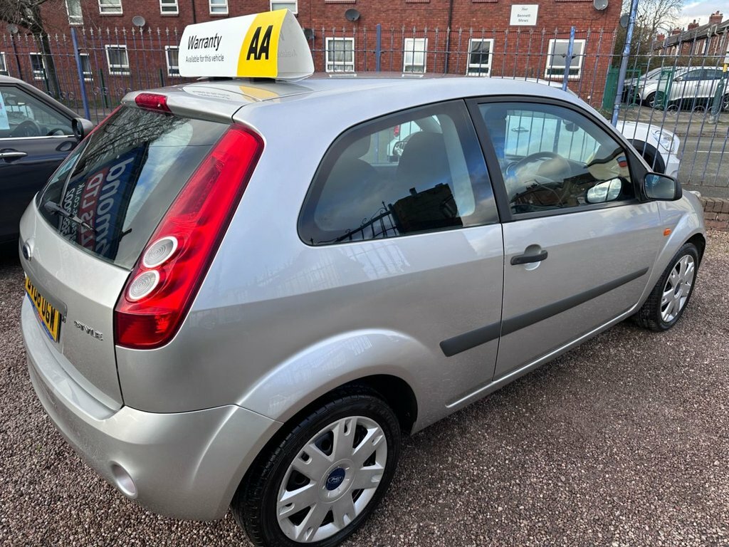 Ford Fiesta 1.3L Style Climate DV06UGW Silver #2