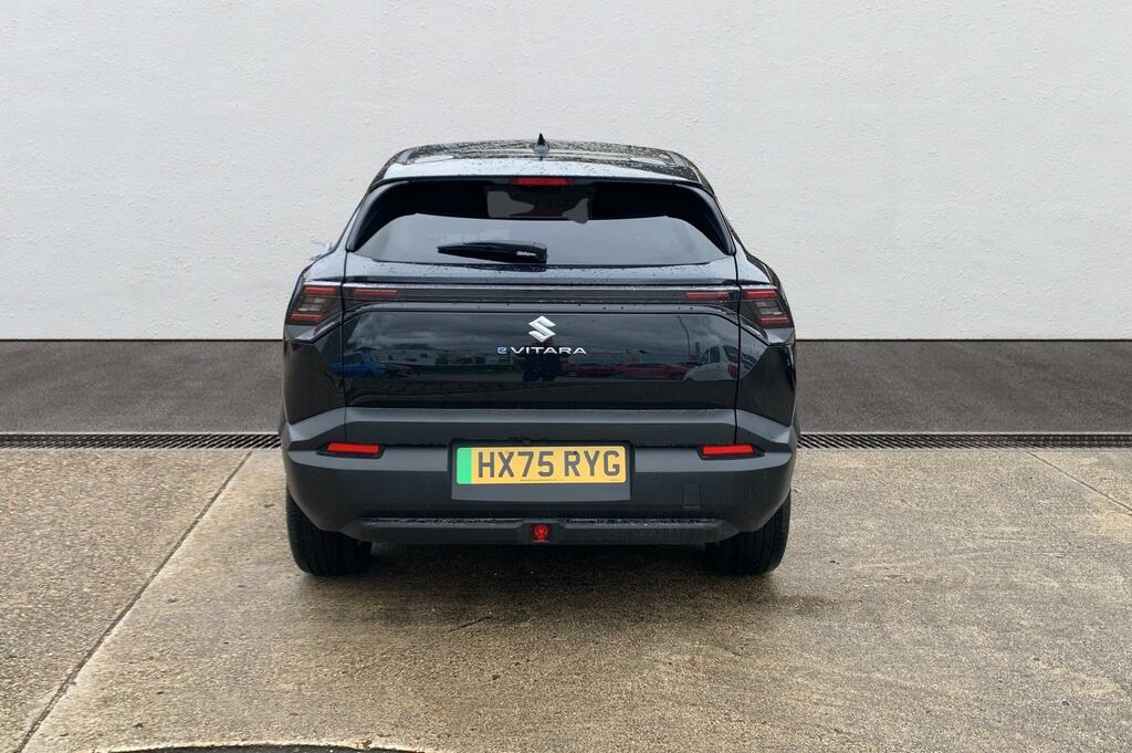 Suzuki Vitara 61Kwh Motion Suv 174 Ps HX75RYG Black #5