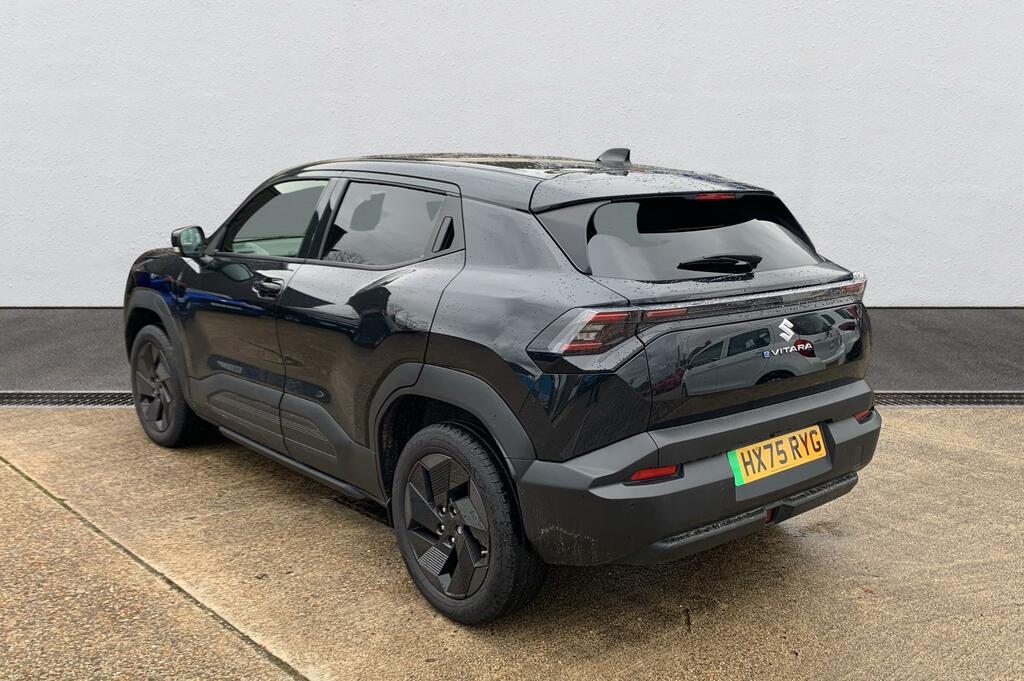 Suzuki Vitara 61Kwh Motion Suv 174 Ps HX75RYG Black #4