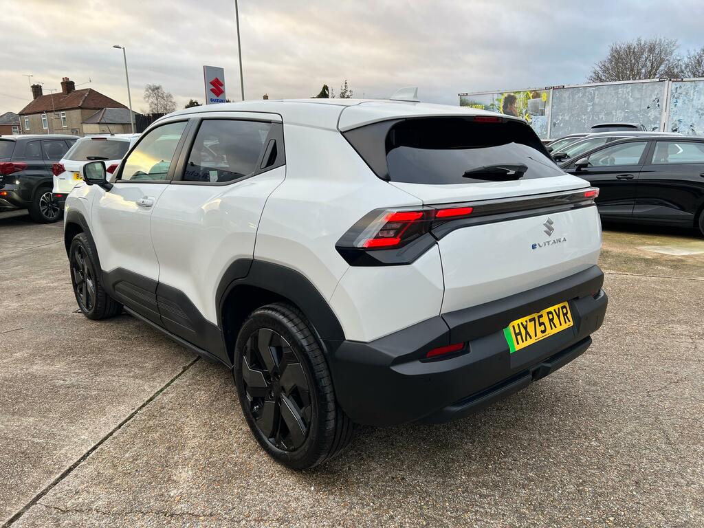 Suzuki Vitara 61Kwh Ultra Suv Allgrip 183 Ps HX75RYR White #5