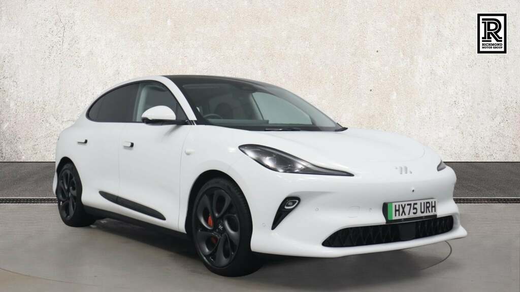 MG IM6 100Kwh Awd Launch Edition White