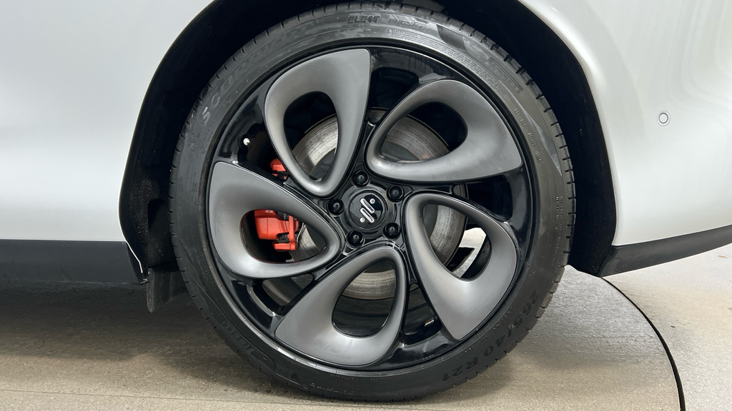 MG IM6 100Kwh Awd Launch Edition HX75URH White #5