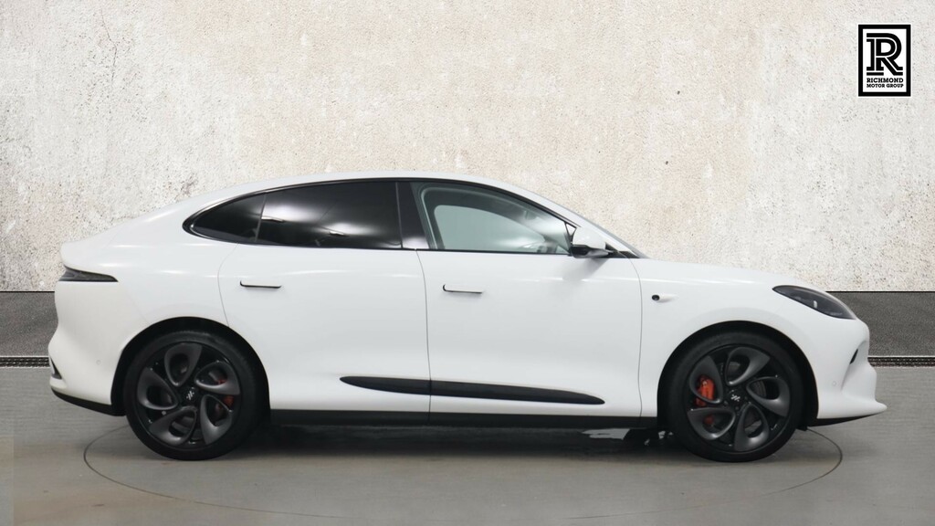MG IM6 100Kwh Awd Launch Edition HX75URH White #4