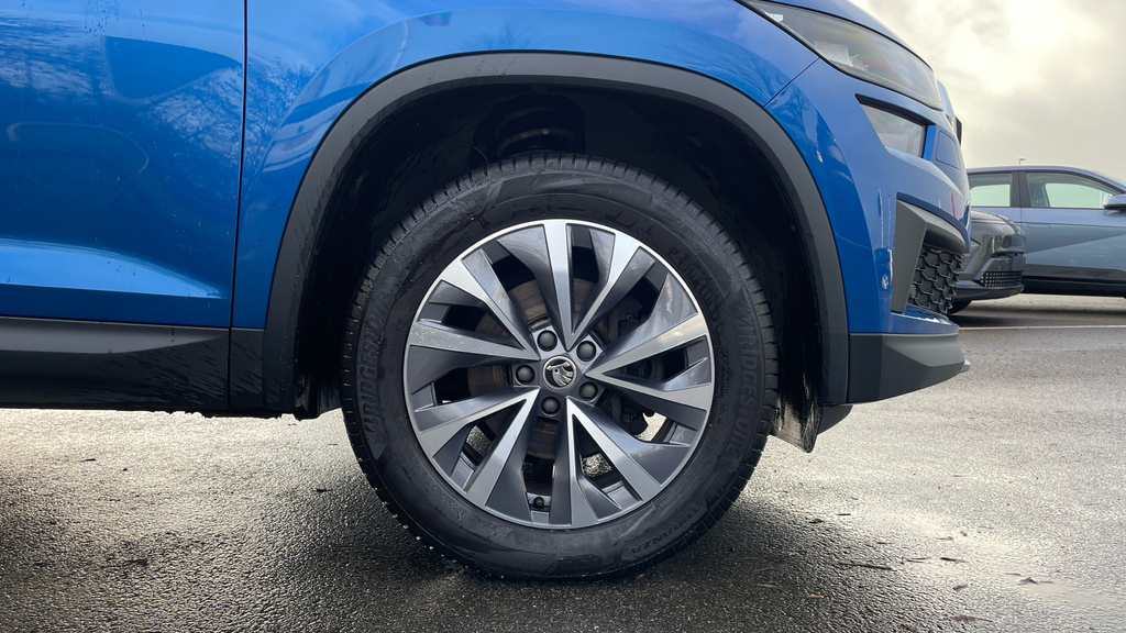 Skoda Kodiaq 1.5 Tsi Act Se Drive Suv Dsg Euro 6 S SR73JWV Blue #5