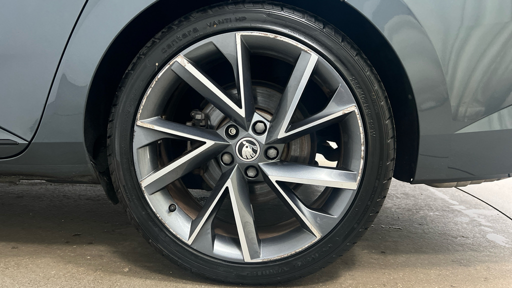 Skoda Superb 1.5 Tsi Act Sportline Estate Dsg Euro 6 Grey #5