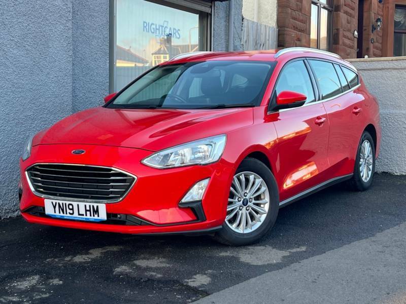 Ford Focus 1.5 Ecoblue 120 Titanium - 2019 19 Red