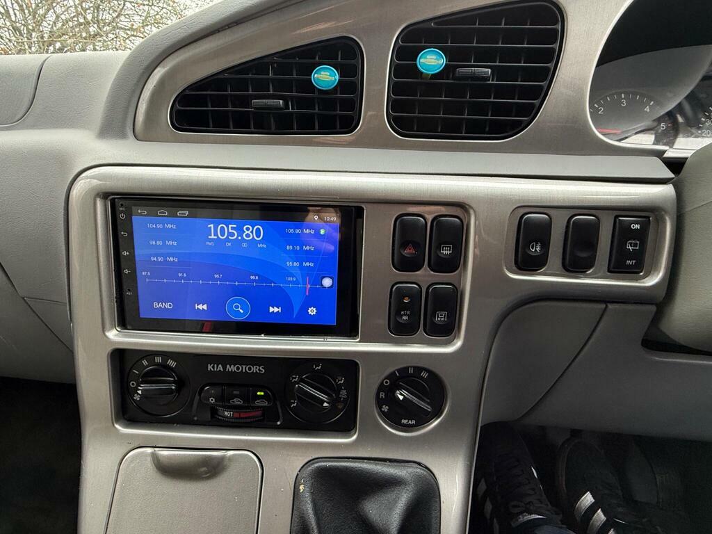 Kia Sedona Le Black #22