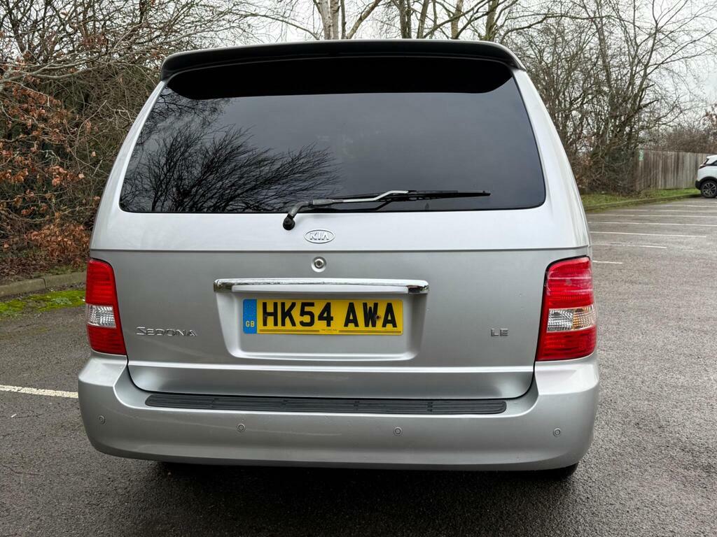 Kia Sedona Le Black #6