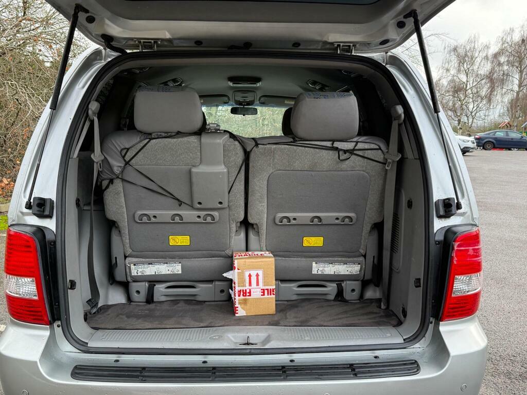 Kia Sedona Le Black #25