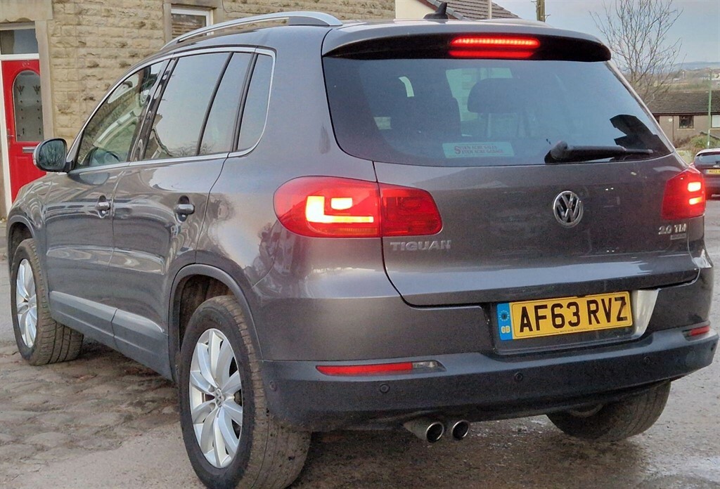 Volkswagen Tiguan 2.0 Tdi Bluemotion Tech Match Dsg 4Wd Euro 5 Ss AF63RVZ Grey #4