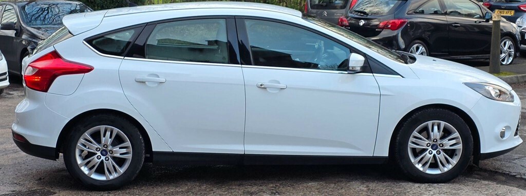 Ford Focus 1.6 Titanium Navigator Powershift Euro 5 White #2