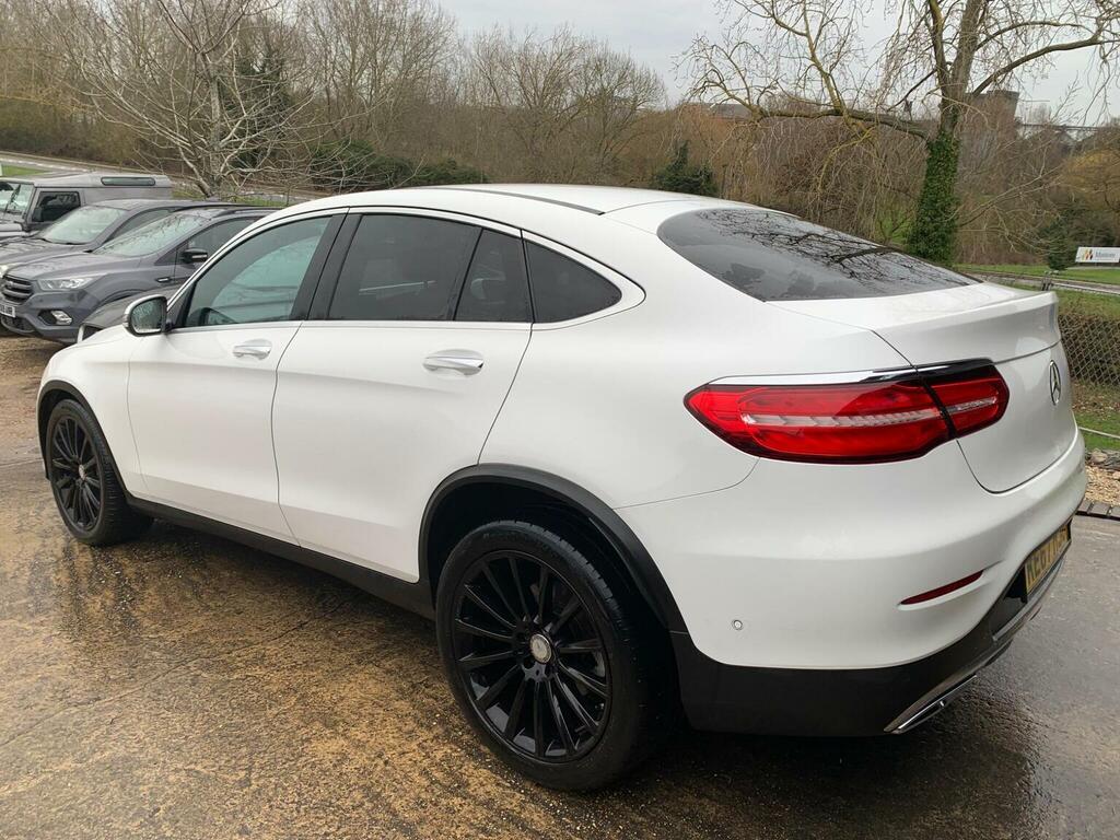 Mercedes-Benz GLC Class Glc220d Amg Line Premium Plus Coupe G-tronic 4Ma KE67HJU White #4