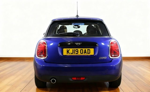 Mini Hatch 2019 1.5 Cooper Classic Hatchback Stept KJ19OAD Blue #6
