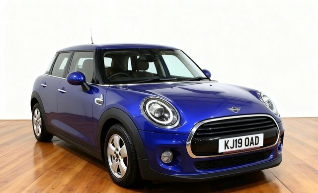 Mini Hatch 2019 1.5 Cooper Classic Hatchback Stept KJ19OAD Blue #3