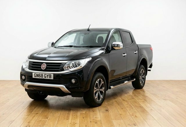 Fiat Fullback 2018 2.4D LX Pickup Double Cab 4 Black #4