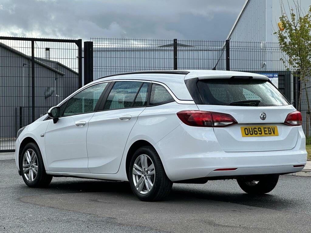 Vauxhall Astra 1.6 Cdti Blueinjection Design Sports Tourer Euro 6 OU69EBV White #6