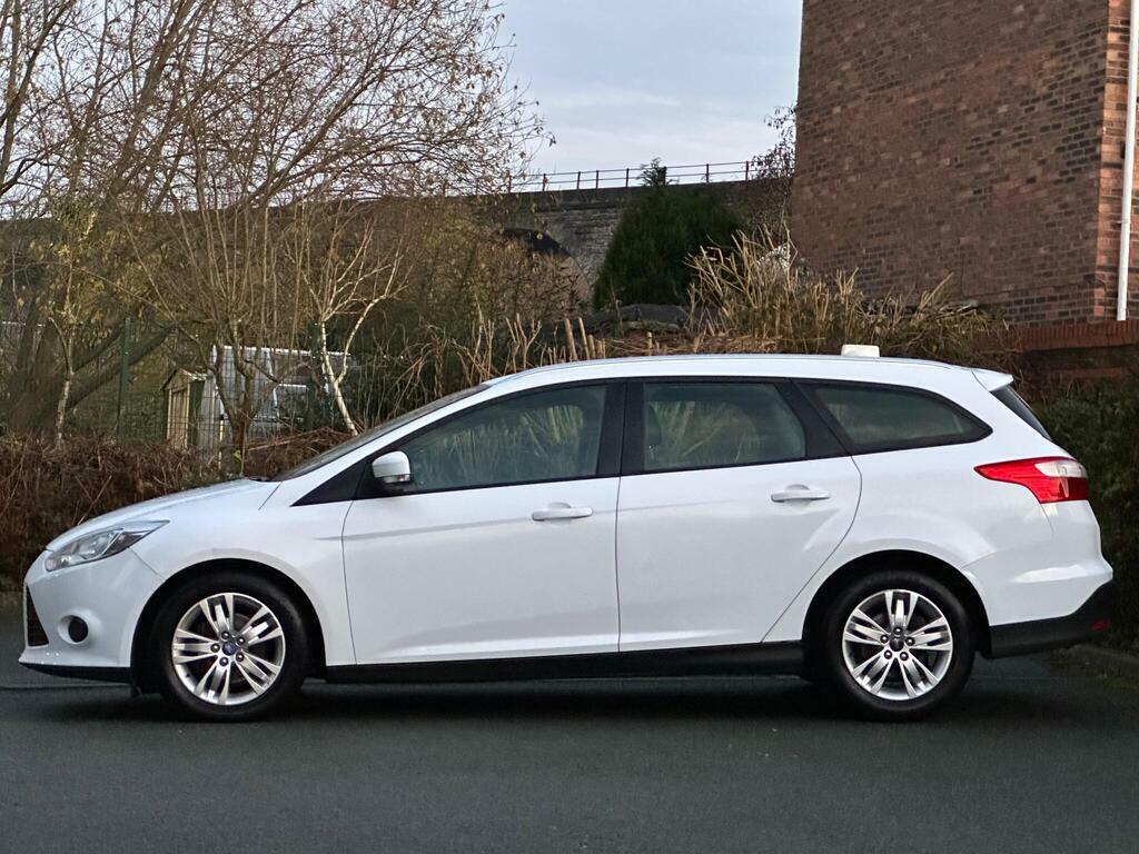 Ford Focus 1.6 Tdci Edge Estate AY15GYN White #6