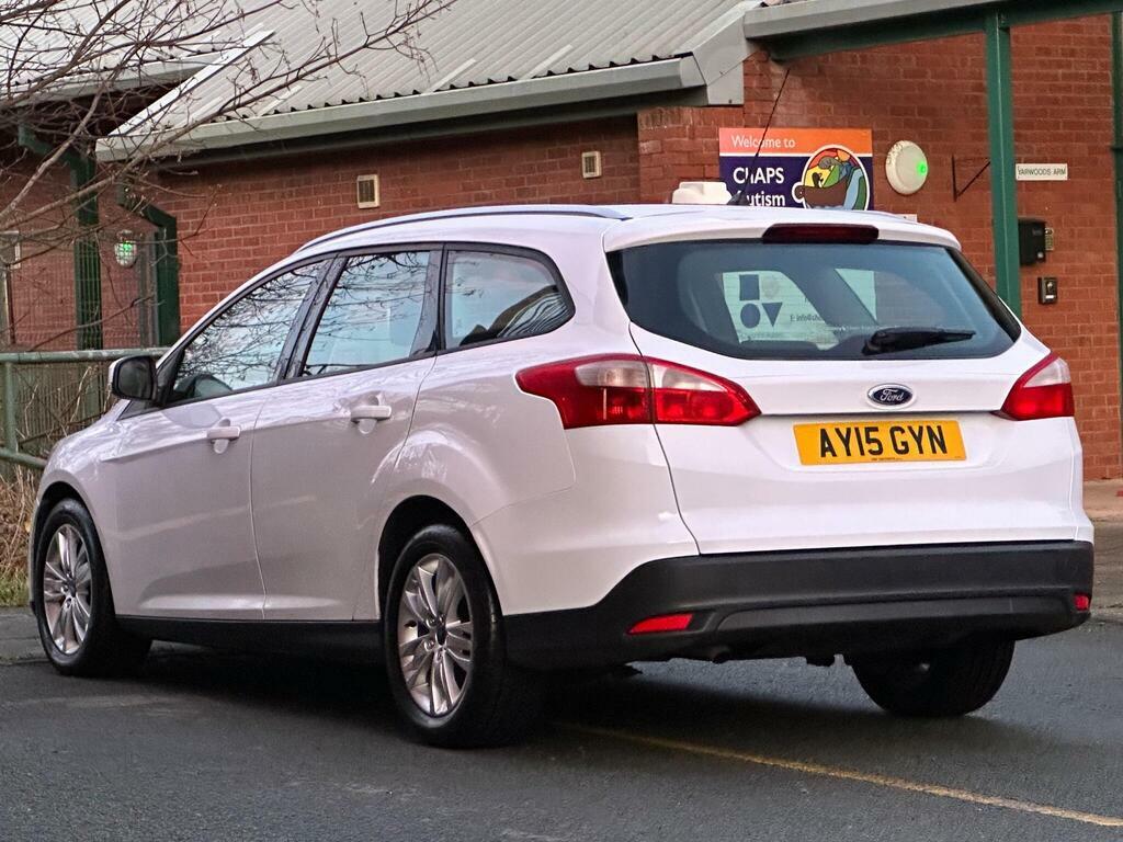 Ford Focus 1.6 Tdci Edge Estate AY15GYN White #4