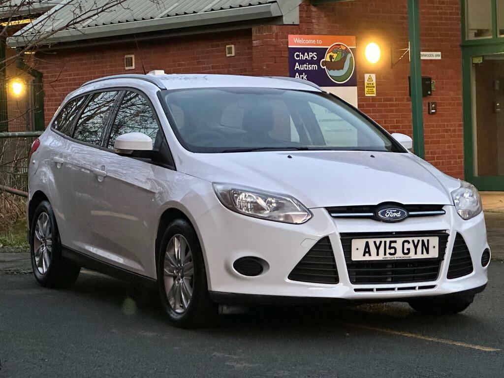 Ford Focus 1.6 Tdci Edge Estate AY15GYN White #5