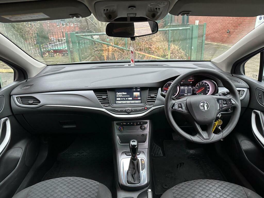 Vauxhall Astra 1.6 Cdti Design Sports Tourer White #4