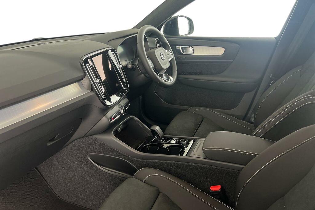 Volvo XC40 Plus, B3 Mild Hybrid, Dark Park Camerahe YR75UZW Grey #3