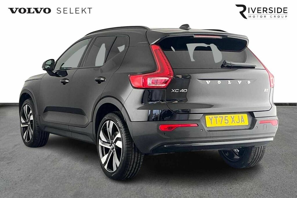 Volvo XC40 Plus, B3 Mild Hybrid, Dark YT75XJA Black #6