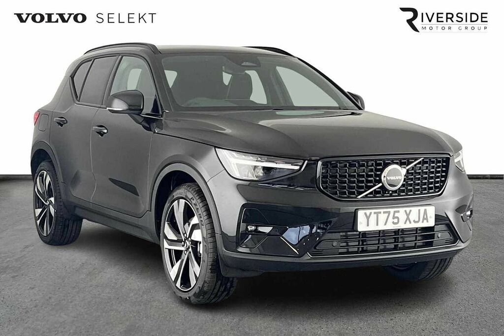 Volvo XC40 Plus, B3 Mild Hybrid, Dark YT75XJA Black #2