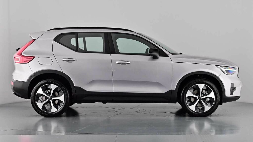 Volvo XC40 Plus, B3 Mild Hybrid, Dark YF75LKX Silver #3