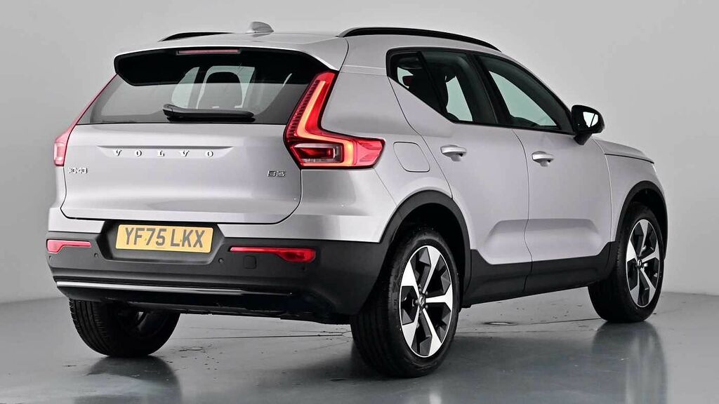 Volvo XC40 Plus, B3 Mild Hybrid, Dark YF75LKX Silver #6
