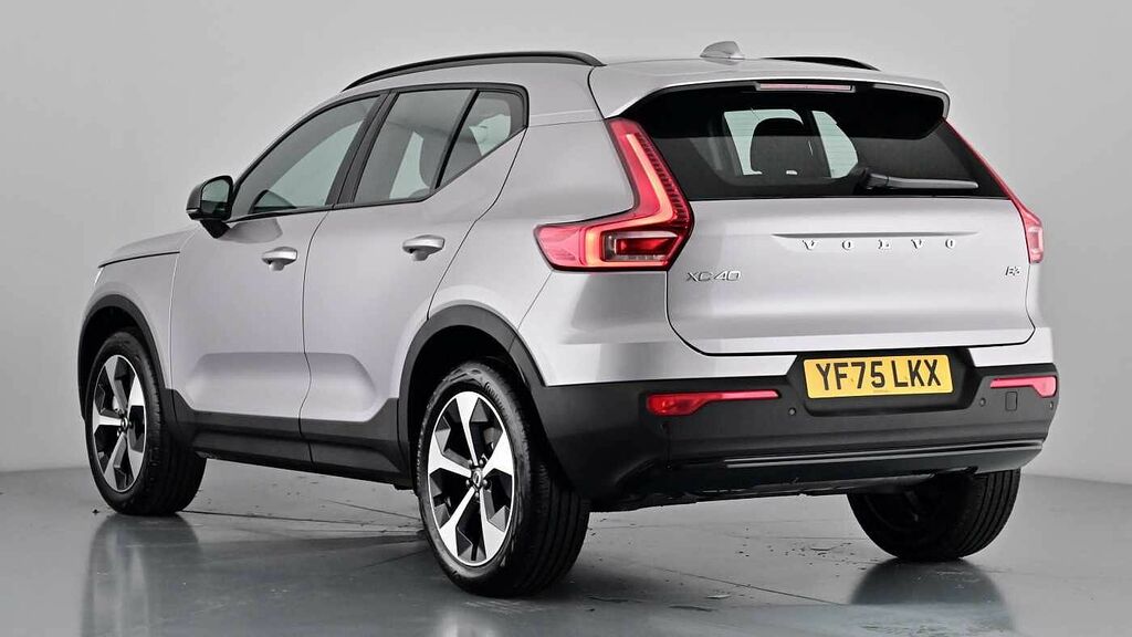 Volvo XC40 Plus, B3 Mild Hybrid, Dark YF75LKX Silver #2