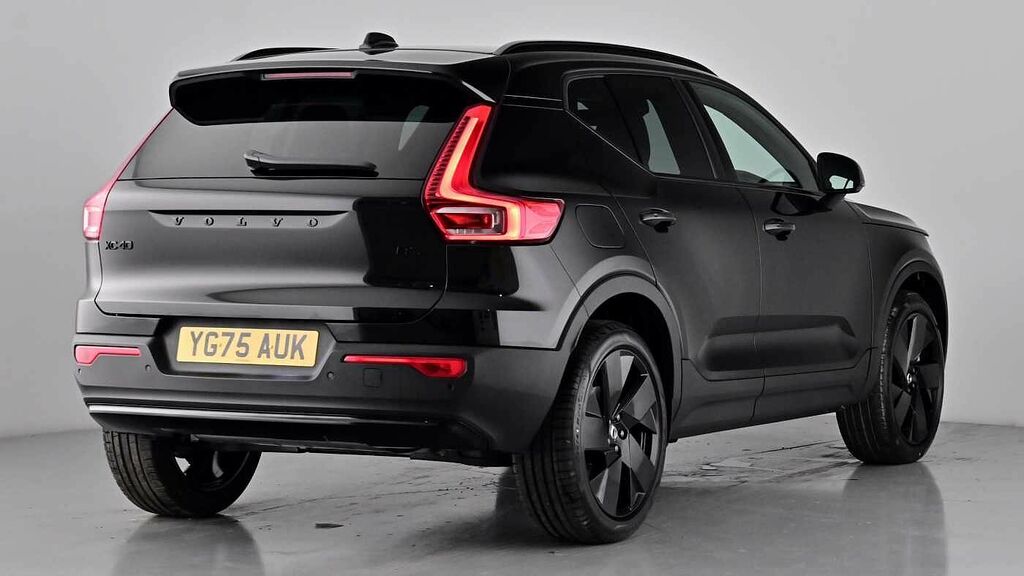 Volvo XC40 Black Edition Plus, B3 Mild Hybrid, YG75AUK Black #6