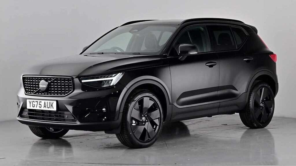 Volvo XC40 Black Edition Plus, B3 Mild Hybrid, YG75AUK Black #4