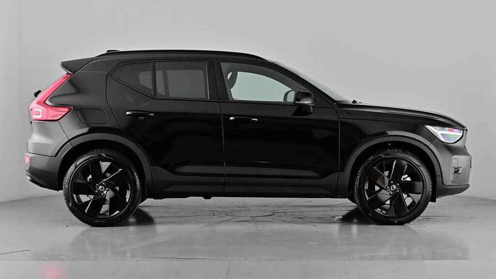 Volvo XC40 Black Edition Plus, B3 Mild Hybrid, YG75AUK Black #3