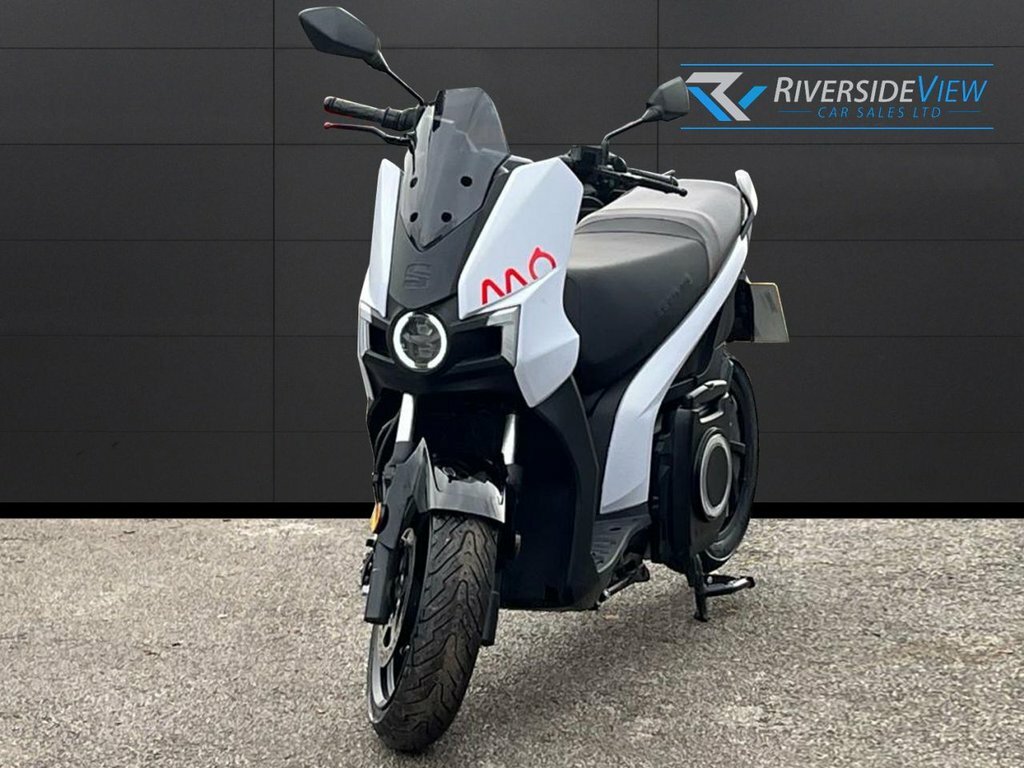 Seat Electric BJ22VBC White #2
