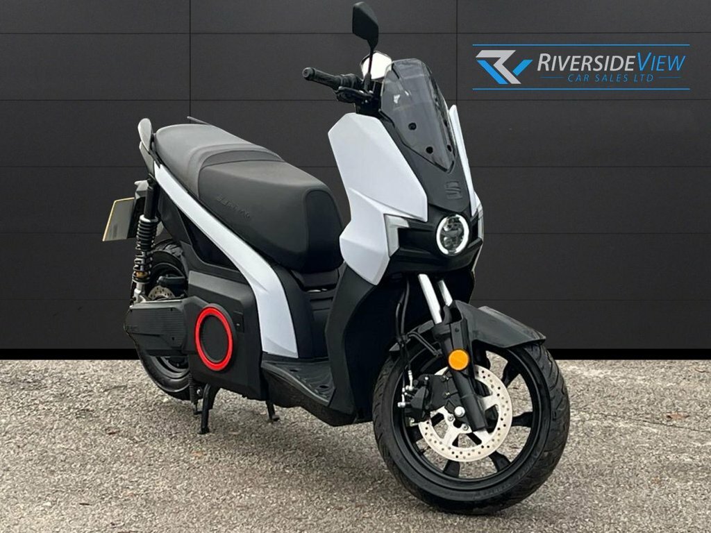 Seat Electric BJ22VBC White