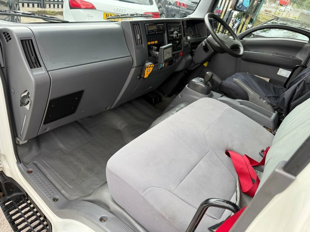 Isuzu Diesel LK66YZT White #5