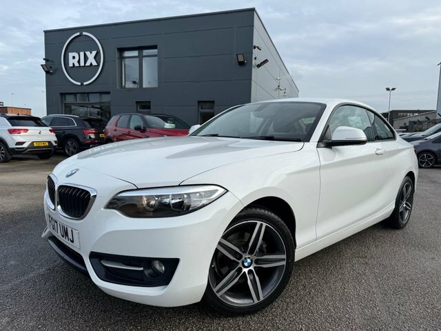 BMW 2 Series Gran Coupe 218D Sport Coupe White #2