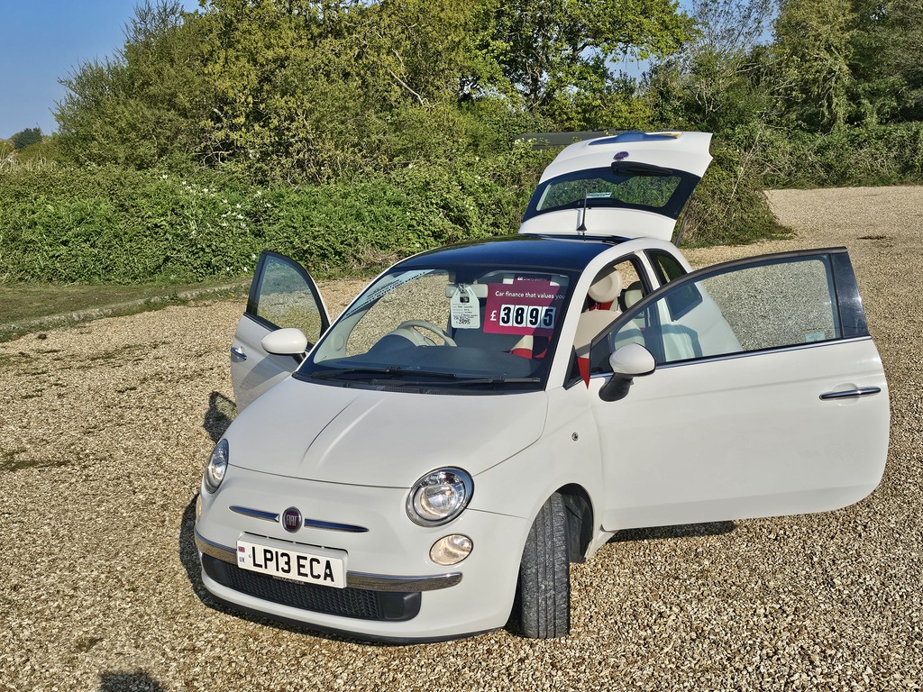 Fiat 500 Lounge White