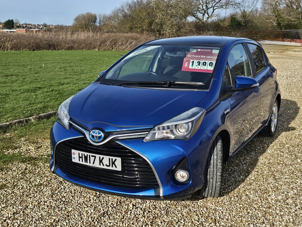 Toyota Yaris Excel Hybrid Vvt-i Cvt HW17KJK Blue #2