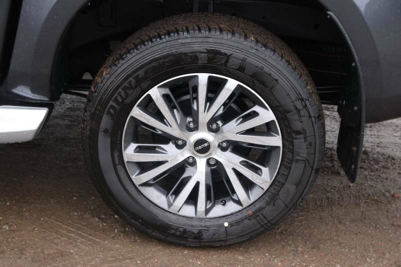Isuzu D-Max 1.9 Td Dl40 Pickup Double Cab 4Wd Grey #6