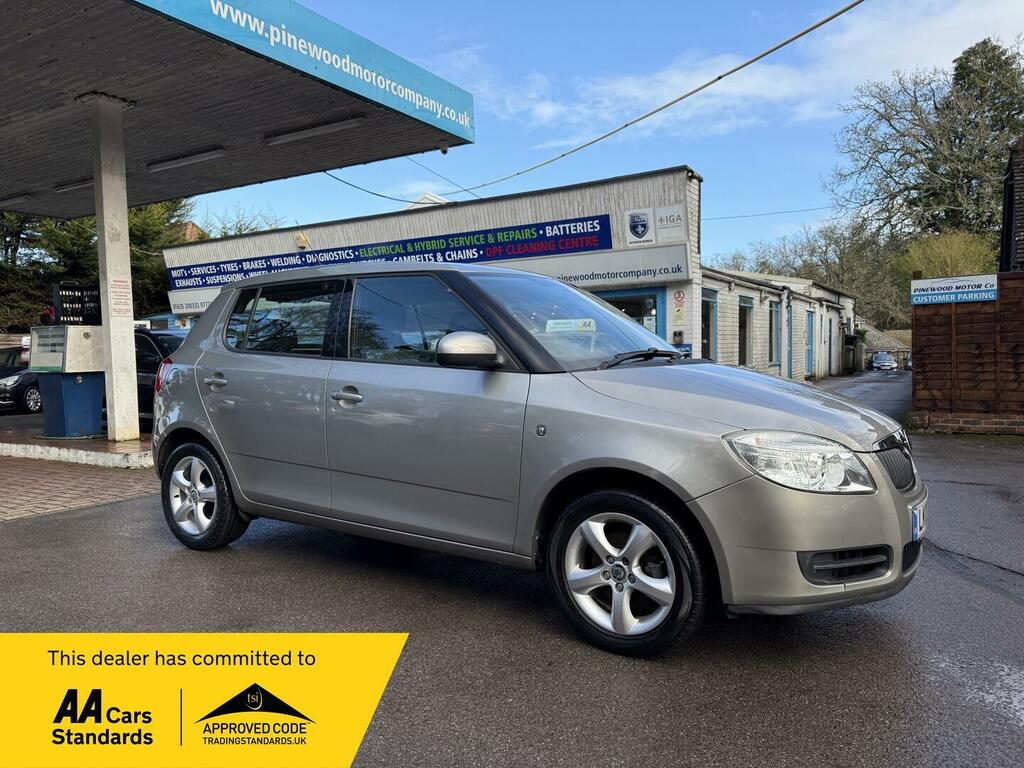 Skoda Fabia 1.2 Htp 12V 2 Beige